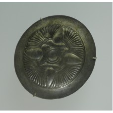 Phiale, a geometrically derived cross in the center